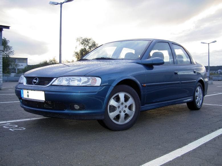 Opel Vectra B — pannes électroniques ECU compteur BCM ABS — réparation Breztek